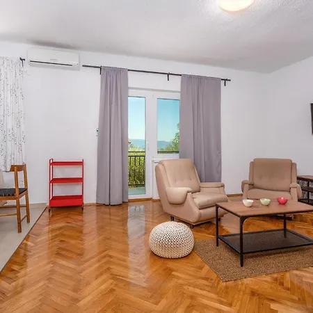 Pet Friendly Apartment In Malinska * Malinska